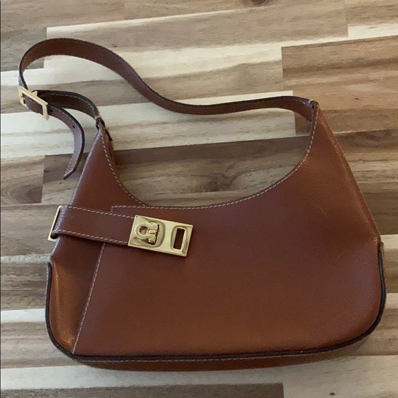 Salvatore Ferragamo Handbags - Salvatore Ferragamo vintage leather classic bag.